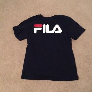 Hi! I’m selling a blue FILA short sleeve!